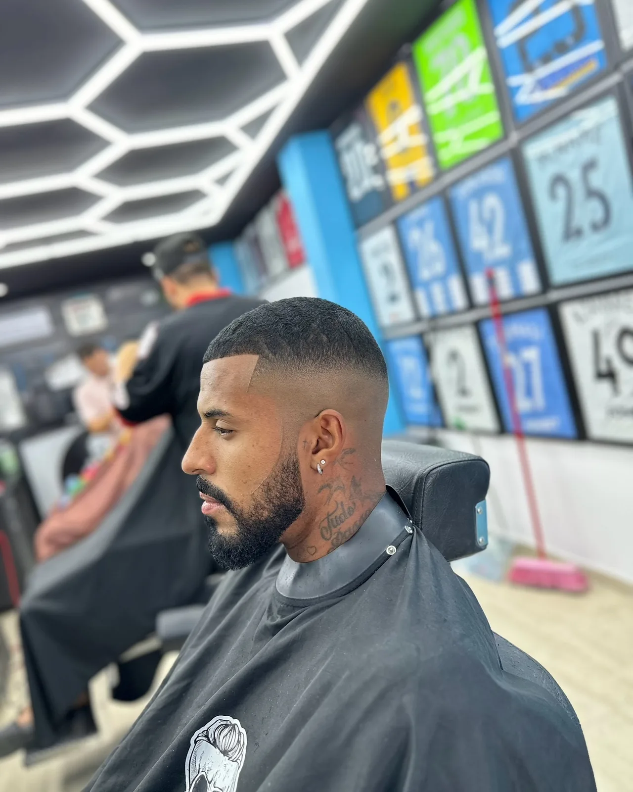Skin fade and beard line