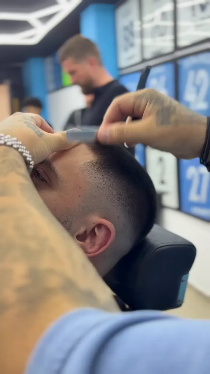 Razor line-up